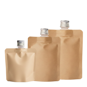 bolsa con boquilla, stand up pouch kraft, pouch kraft líquido, envase flexible kraft, bolsa dosificadora, bolsa para muestras líquidas, envase para líquidos, bolsa con tapa roscada, pouch kraft plastificado, envase para cosmética, envase para aceites, envase para alimentos líquidos, envase para recargas, envase para ferias, embalaje kraft, packaging kraft, bolsas kraft con tapa, envases pequeños para líquidos, muestras líquidas, pouch con boquilla